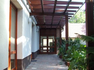 Plébánia bővítés, zarándok szállás Pilismarót